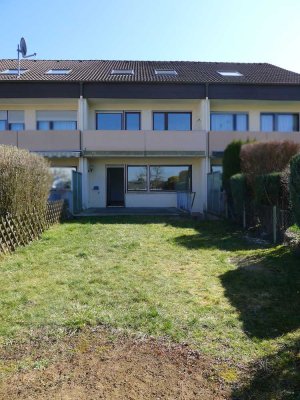 Großzügiges Reihenhaus mit schönem Garten und Garage
