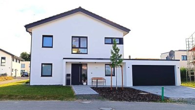 Smart. Sexy. Stilvoll. Hochkarätiges Einfamilienhaus ! Wohnen in der ersten Klasse!