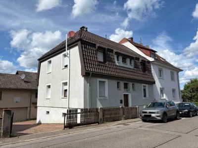 Großzügiges Zweifamilienhaus in Haueneberstein mit ausbaubarem Dachgeschoß