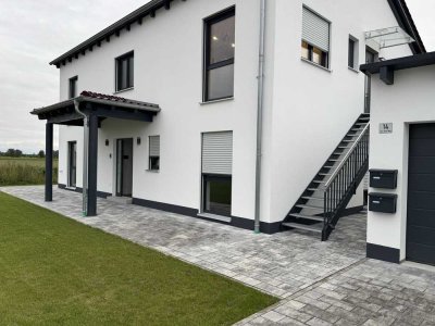 Hochwertige Neubauwohnung im 1. OG in Riekofen - Willkommen in Ihrem neuen Zuhause!