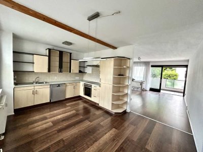 Gemütliche 2 Zimmer Wohnung mit Balkon & weitere Highlights!
