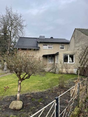 Besichtigung nach Vereinbarung- Handwerkerschnäppchen-ZFH auf 1000 qm , Allanschlüsse, zentrale Lage
