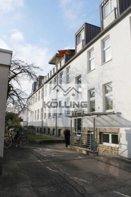 INTERESSANTE  2-ZIMMER-WOHNUNG  IM  ZENTRUM