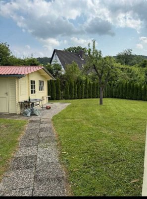 Helle 2-Zimmer-Wohnung mit Einbauküche & Gartenmitbenutzung