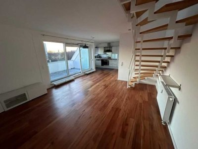 lichtdurchflutete Maisonette-Wohnung am See