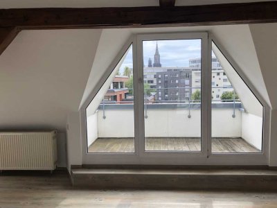 Münsterblick: Exklusive 4,5-Raum-Maisonette-Wohnung mit Balkon und EBK in Ulm
