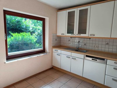 Zentral gelegene 4-Zimmer-Doppelhaushälfte mit EBK in Lilienthal