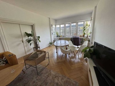 Wunderschöne Altbauwohnung nahe der Universität