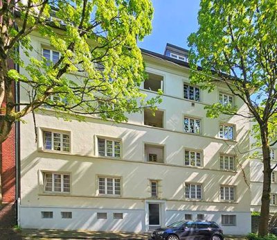 Ruhige gelegene 4 Zimmer Wohnung mit Loggia und Gartenmitbenutzung