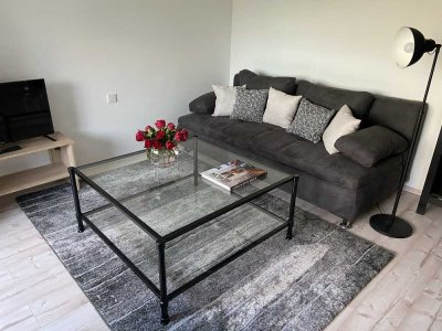 Stylish möbliertes, löffelfertig eingerichtetes Großappartment/ Residenz am Golfplatz/Provisionsfrei