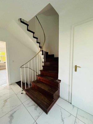 Geräumiges 6-Zimmer Haus mit Garten in Bonn Bad Godesberg (53177)