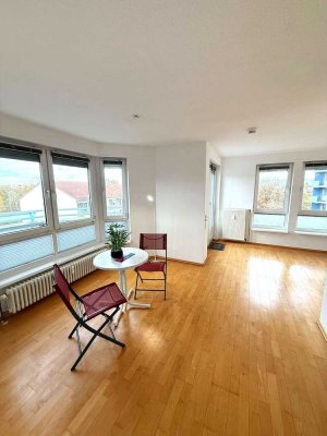 Katzensprung zur Eilenriede! Attraktive 2-Zimmer-Wohnung mit großer Dachterrasse und Garage!