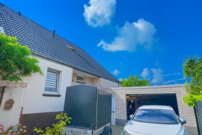 Großzügige Doppelhaushälfte mit Garten & Garage in ruhiger Lage von St. Tönis!