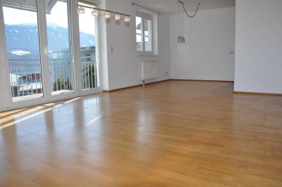 RUM I 3-Zimmer Wohnung I 90 m² I Südbalkon