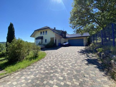Luxuriöse Villa mit unverbaubarem Blick