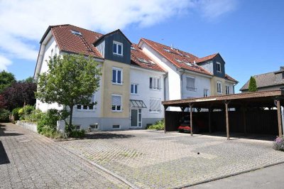 **** Lichtdurchflutete Maisonette-Wohnung mit Dachterrasse in ruhiger, grüner Lage... ****