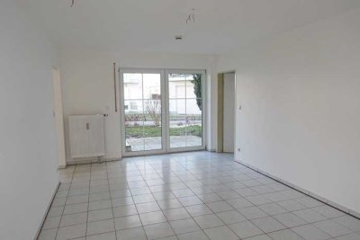 Schöne 2 Zi. Terrassen-Wohnung mit ca. 30 qm großem Garten, zzgl TG-Stellplatz