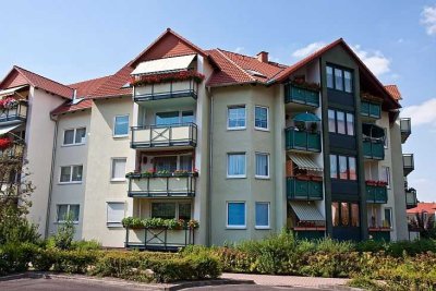 + 3-Raum-Wohnung mit Loggia +