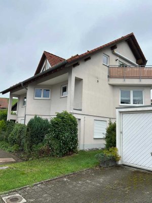 Schöne und gepflegte 2,5-Raum-Erdgeschosswohnung mit Balkon und EBK in Schwäbisch Gmünd-Weiler