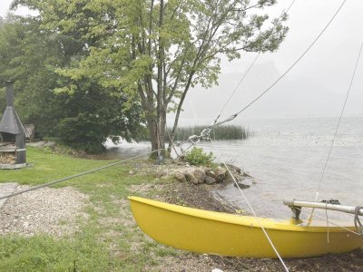 Wohnung mit privatem Seegrundstück