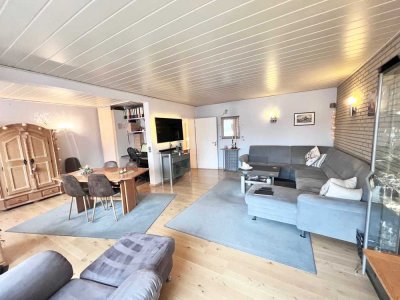 Charmante 2-3 Zimmerwohnung mit Gartenidylle und zwei Stellplätzen