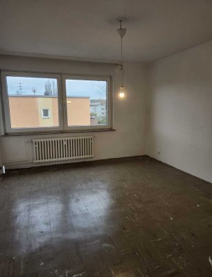 3 Zimmer in der 2. Etage zu vermieten *Laurentiusstr.35*