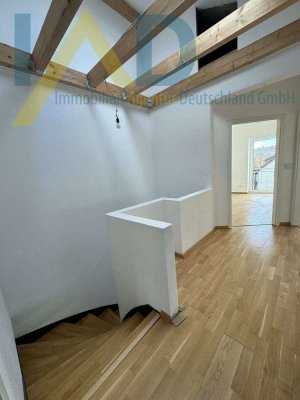 Energieeffiziente DHH mit Smart-Home-Technologie