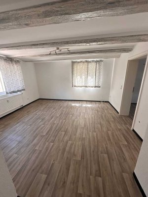 Gemütliche 4 Zi.-Altbauwohnung