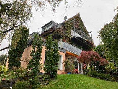 PROVISIONSFREI - Wunderschöne, lichtdurchflutete Wohnung in bester Höhenlage von Bergisch Gladbach