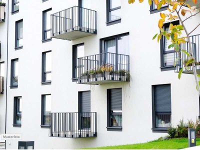 Provi frei 4 Zimmer - Wohnung mit Balkon