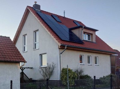 Saniertes Einfamilienhaus mit großem Garten und schönem Weitblick im idyllischen Dorf