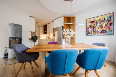 Stylisches Haus im Haus mit Wow-Effekt! Designer-EBK, Kamin, Dachterrasse mit Fernblick uvm