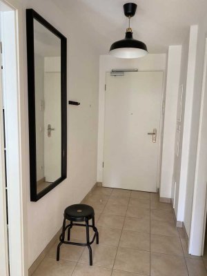 Modern möblierte helle 2 Zimmer Wohnung