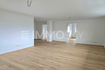 Wo Licht Raum schafft - Neubau hinter stilvoller Fassade