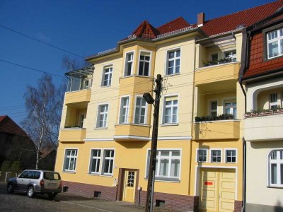 Sehr schöne komplett sanierte 4-Raumwohnung mit 2 Balkonen