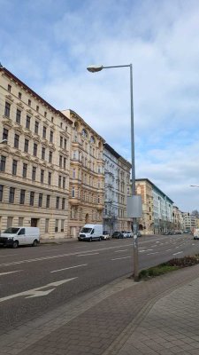 Helle 2,5-Raum-Dachgeschoss-Wohnung mit Terrasse in Elbnähe sucht Sie!
