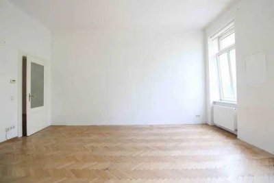 Helle 3-Zimmer Wohnung in Augsburgs lebendiger Innenstadt