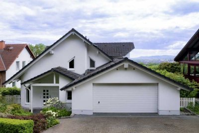 Modernes gepflegtes Einfamilienhaus mit Ausblick in beliebter Lage von Kassel-Wolfsanger – Ideal ...