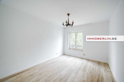 IMMOBERLIN.DE - Angenehme Lage! Sonnige Wohnung mit Südloggia & Pkw-Stellplatz