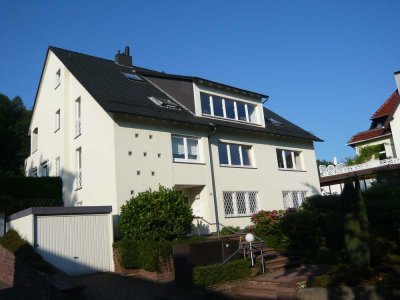 Ruhige Lage nahe Bürgerpark - 3,5-Raum-Wohnung mit Ankleidezimmer, Terrasse und Einbauküche