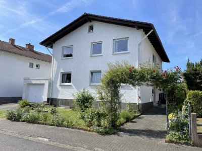 35452 Heuchelheim

Großes Wohnhaus mit Garage und Garten in toller Lage