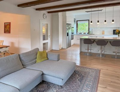 Family Living Salzburg - Aigen, Großzügige Familienvilla - in weiten Teilen saniert mit Raum für eigene Gestaltung