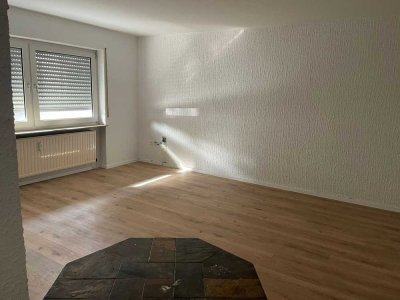 Helle 2-Zimmer-Wohnung mit eigenem Garten in Saarbrücken-Burbach zu vermieten