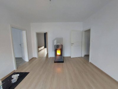 CHARMANTES WOHNEN MIT GARTENFLÄCHE