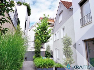 Stilvoll möbliertes Paar- oder Einzelzimmer in großzügiger 4er-WG im Herzen von Reutlingen!