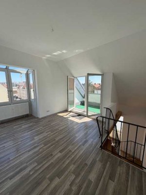 Attraktive 2,5-Zimmer-Maisonette-Wohnung mit Balkon, sofort verfügbar