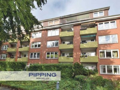 In zentraler Lage von Reinbek:
"Gemütliche 2,5-Zimmer-Dachgeschosswohnung mit Loggia"
