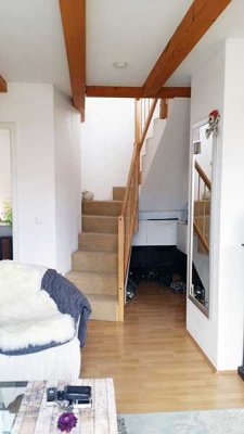 vermietete helle Maisonette Dachgeschoss-Wohnung
