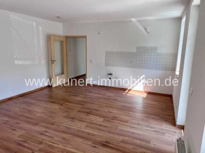 Attraktive  2-Zimmer-Wohnung mit großem Balkon im Medizinerviertel, ruhige Lage im Seitenflügel