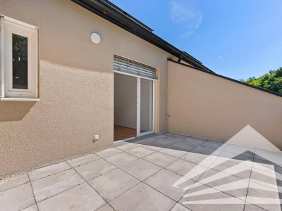 Pichling/Ebelsberg: Unterkellertes Reihenhaus mit Dachterrasse zum Erstbezug!